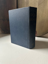 Load image into Gallery viewer, The Complete Dog Book