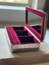Load image into Gallery viewer, Silver Plated Jewelry Keepsake Case
