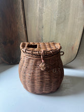 Load image into Gallery viewer, Vintage Fishing Creel Basket A