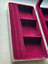 Load image into Gallery viewer, Silver Plated Jewelry Keepsake Case