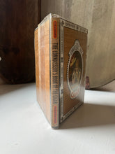 Load image into Gallery viewer, The Connoisseur's Book of the Cigar