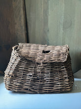 Load image into Gallery viewer, Vintage Creel Basket