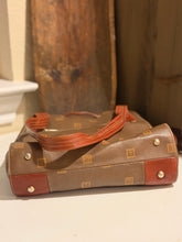 Load image into Gallery viewer, Vintage Texier French Leather Shoulder Bag