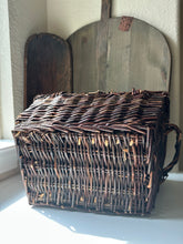 Load image into Gallery viewer, Vintage Lidded Basket