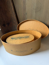 Load image into Gallery viewer, Vintage Hunting & Fishing Oval Box Set