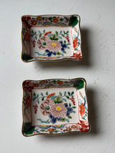 Load image into Gallery viewer, Japanese Imari Porcelain Trinket Dish