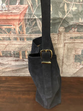 Load image into Gallery viewer, Navy Blue Madewell Cowhide Bucket Tote Purse