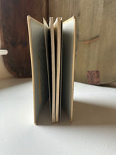 Load image into Gallery viewer, Sea Shells of the World Book