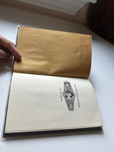Load image into Gallery viewer, The Connoisseur's Book of the Cigar