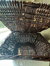 Load image into Gallery viewer, Vintage Lidded Basket