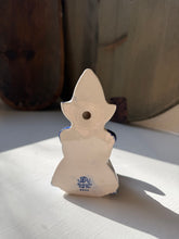 Load image into Gallery viewer, Vintage Delft Sitting Dutch Girl