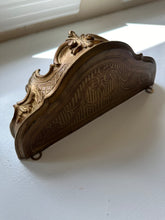 Load image into Gallery viewer, Vintage Florentine Style Shelf