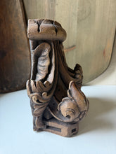 Load image into Gallery viewer, Ornate Architectural Half Capital