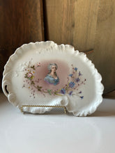 Load image into Gallery viewer, French Marie Antonette Plate
