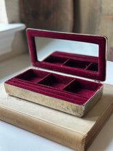 Load image into Gallery viewer, Silver Plated Jewelry Keepsake Case