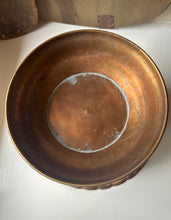 Load image into Gallery viewer, Large Brass Footed Planter