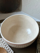 Load image into Gallery viewer, Vintage Ribbed Bowl