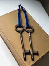 Load image into Gallery viewer, XL Skeleton Key
