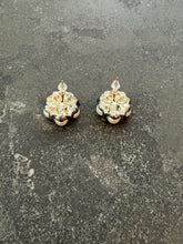 Load image into Gallery viewer, Pearl Flower Stud Earrings

