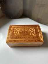 Load image into Gallery viewer, Vintage Marquetry Wood Inlay Box

