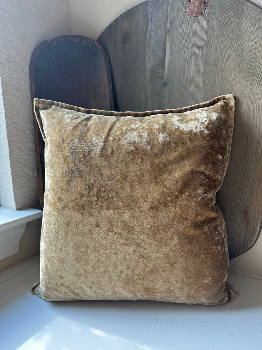 Crushed Velvet Pillow
