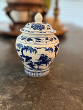 Load image into Gallery viewer, Small Porcelain Chinoiserie Ginger Jar
