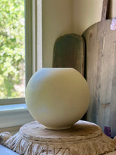 Load image into Gallery viewer, Modern Clay Vase
