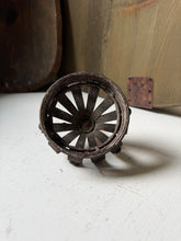 Load image into Gallery viewer, Metal Crown
