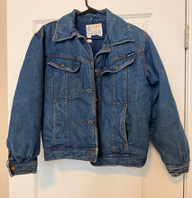 Load image into Gallery viewer, Vintage London Fog Insulated Jean Jacket
