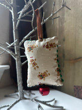 Load image into Gallery viewer, Counter Cross Stitch Be Merry
