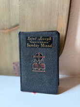 Load image into Gallery viewer, Saint Joseph "Continuous" Sunday Missal
