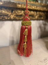 Load image into Gallery viewer, Large Glittery Tassel
