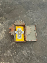 Load image into Gallery viewer, Rusti Mini Milagro Niche
