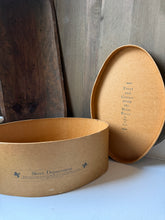 Load image into Gallery viewer, Vintage Hunting &amp; Fishing Oval Box Set
