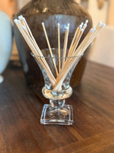 Load image into Gallery viewer, Glass Urn
