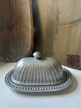 Load image into Gallery viewer, Wilton Armetale Butter Dish
