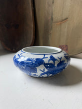 Load image into Gallery viewer, Blue &amp; White Chinoiserie Shallow Planter
