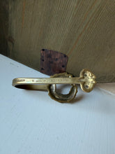 Load image into Gallery viewer, Brass Laurel Wreath Curtain Tie Back
