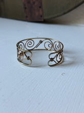 Load image into Gallery viewer, 1940s 14k Gold Filled Designer Bracelet
