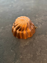 Load image into Gallery viewer, Vintage Copper Korean Jello Mold
