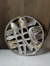 Load image into Gallery viewer, Silver Plated Utensil Trivet
