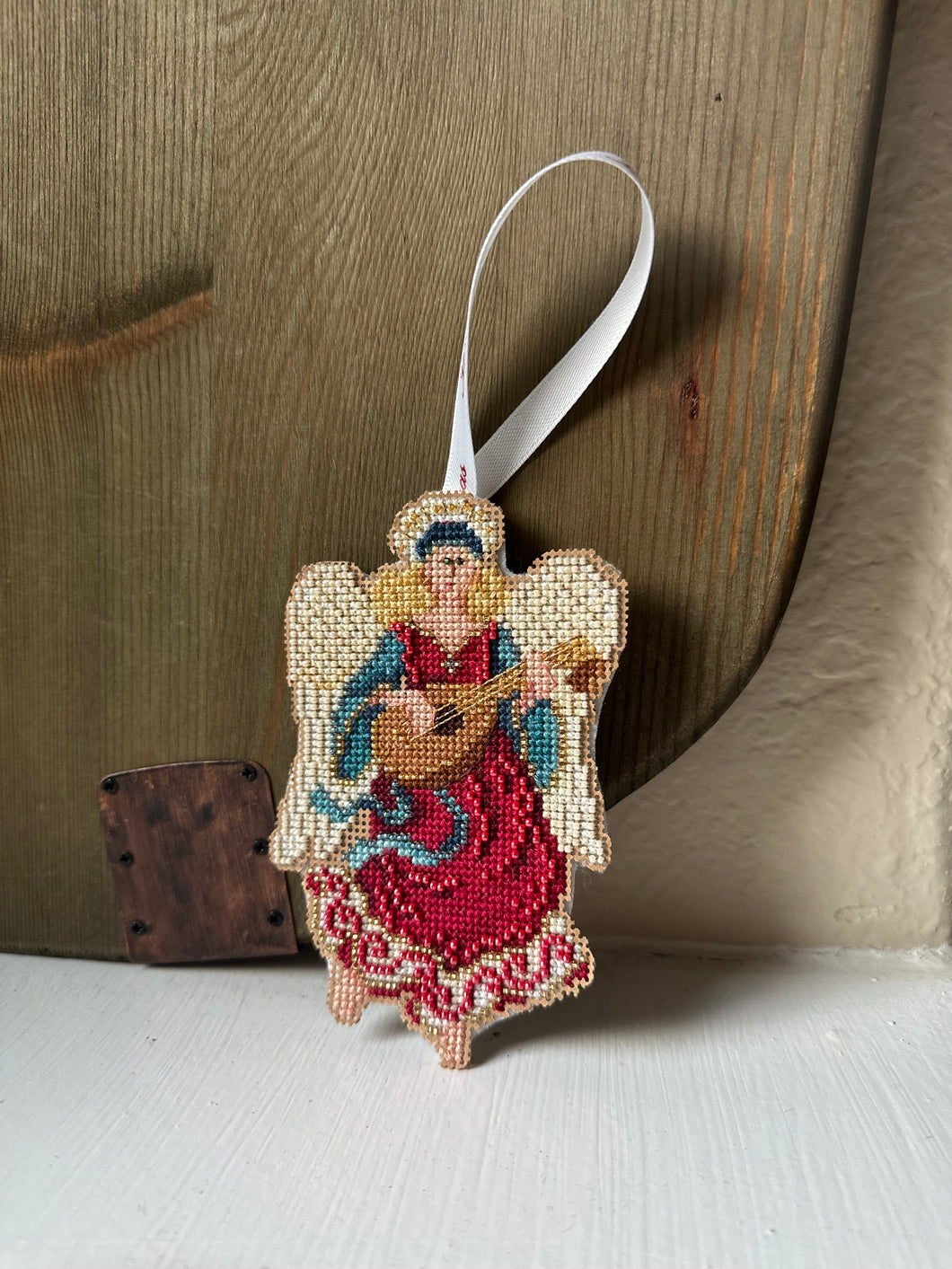Counter Cross Stitch Red Angel