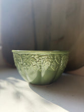 Load image into Gallery viewer, Green Ceramic Acorn &amp; Leaf Bowl
