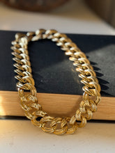 Load image into Gallery viewer, Vintage Chunky Chain Necklace
