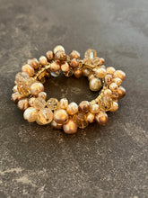 Load image into Gallery viewer, Vintage Liz Clairborne Pearl Bracelet

