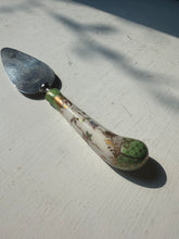 Load image into Gallery viewer, Vintage Prill Sheffield Cloisonne Porcelain Cake Server
