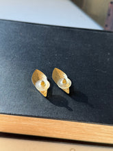 Load image into Gallery viewer, Vintage Geometric Earrings
