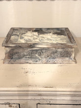 Load image into Gallery viewer, Vintage Incolay Hunt Scene Keepsake Box
