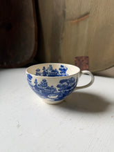 Load image into Gallery viewer, Vintage Lakeview Japan Cup
