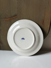 Load image into Gallery viewer, Antique Blue Willow Transferware Plate
